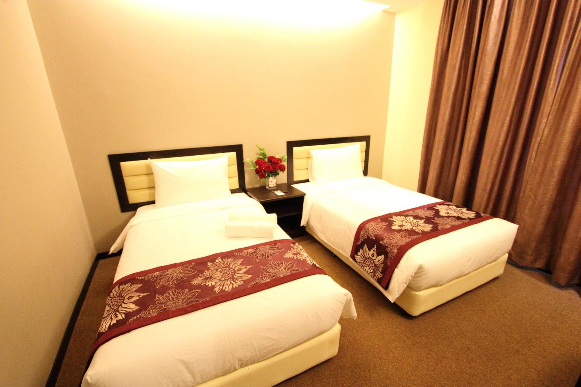 Paradise Spa Hotel Петалинг Джая Екстериор снимка