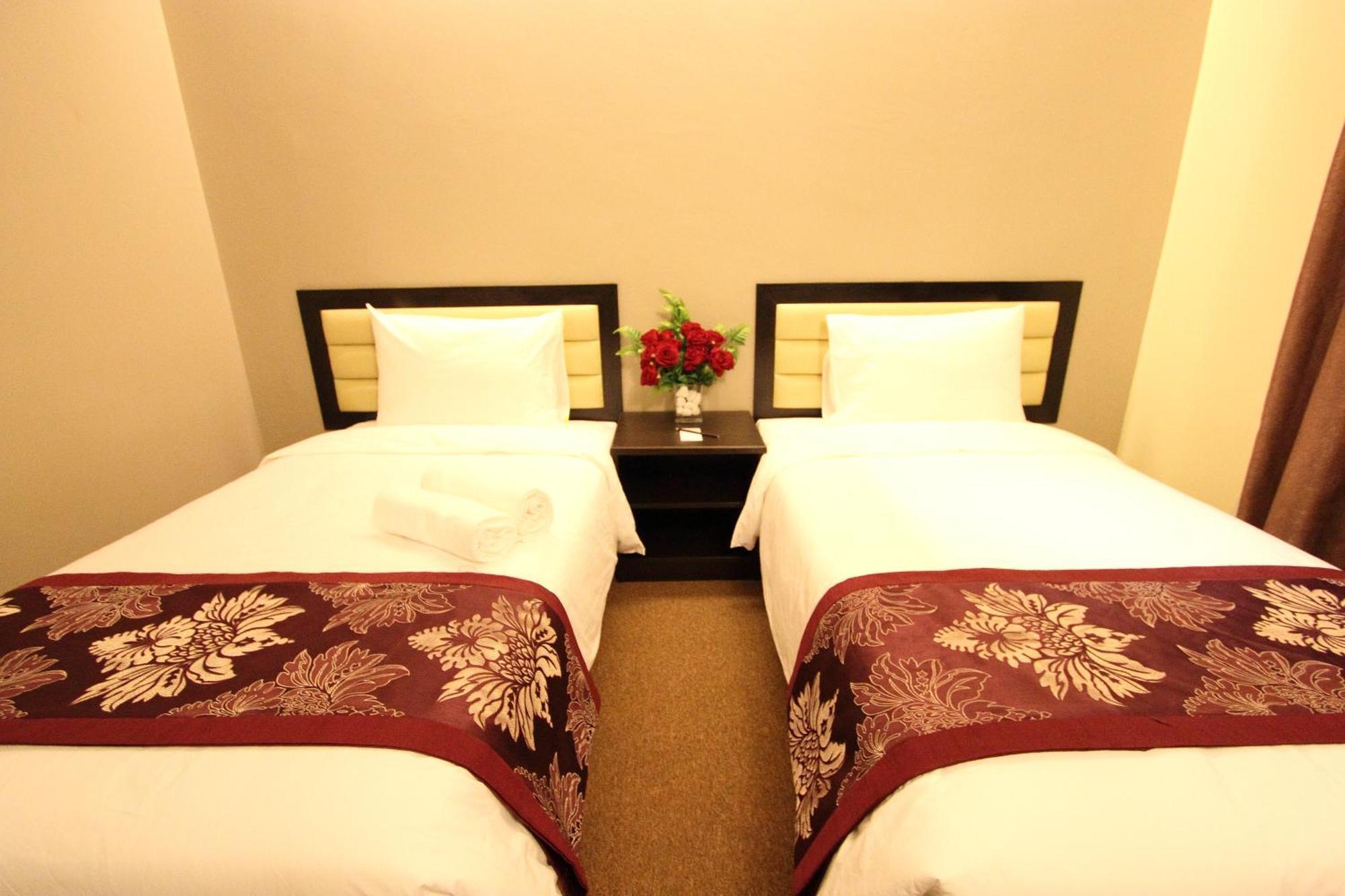 Paradise Spa Hotel Петалинг Джая Екстериор снимка