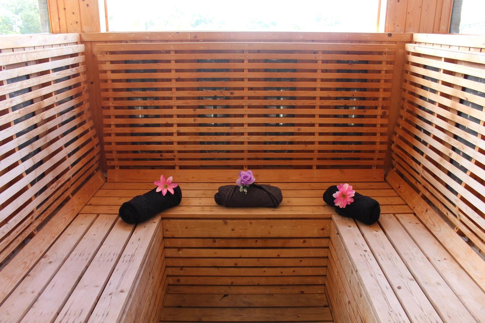 Paradise Spa Hotel Петалинг Джая Екстериор снимка