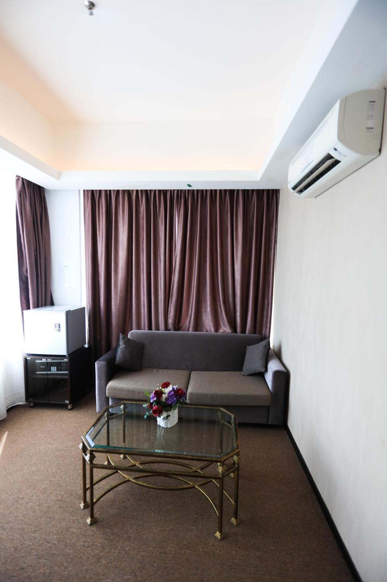 Paradise Spa Hotel Петалинг Джая Екстериор снимка
