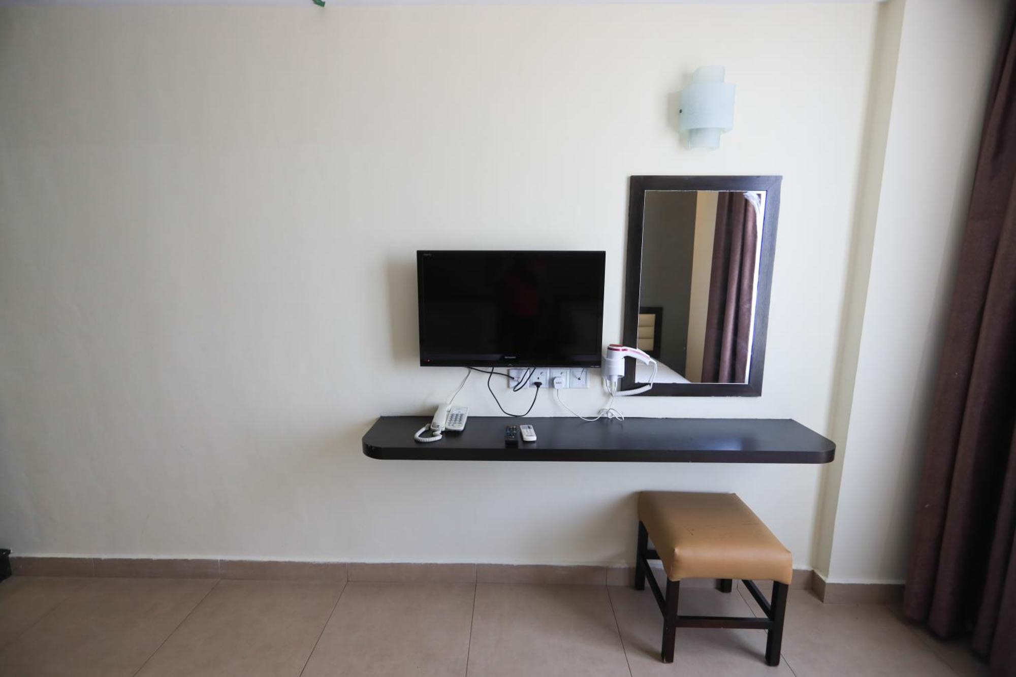 Paradise Spa Hotel Петалинг Джая Екстериор снимка