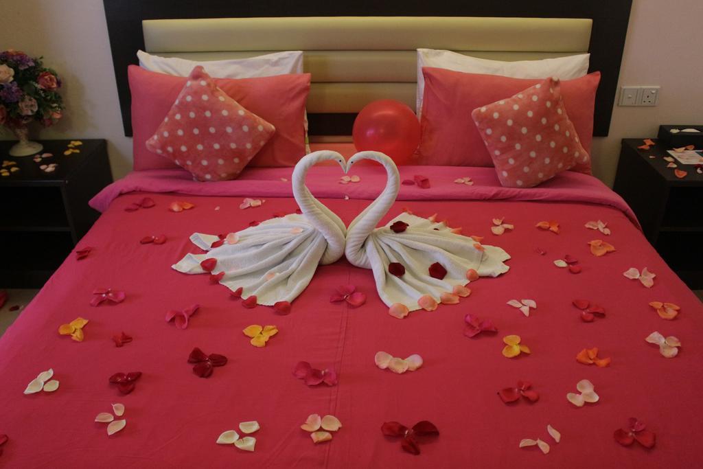 Paradise Spa Hotel Петалинг Джая Екстериор снимка